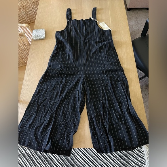 Joah Premium| Black Striped Wide-Leg Jumpsuit, Overall Straps, Size L•••… - Picture 1 of 12
